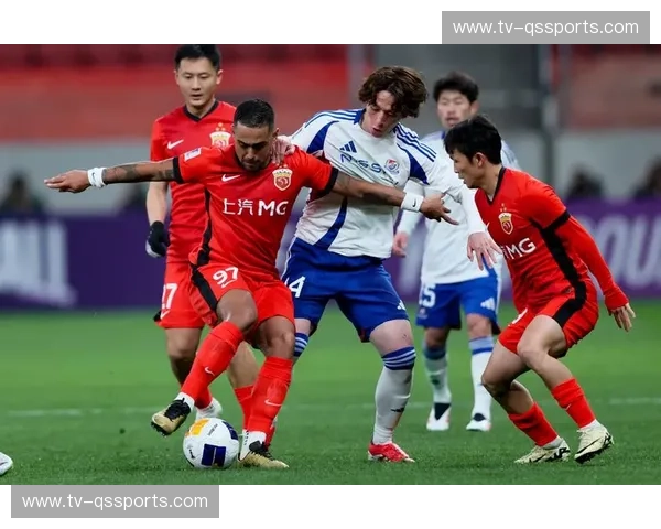 巅峰对决，谁主沉浮？中超王者之争，恒大与鲁能的史诗篇章